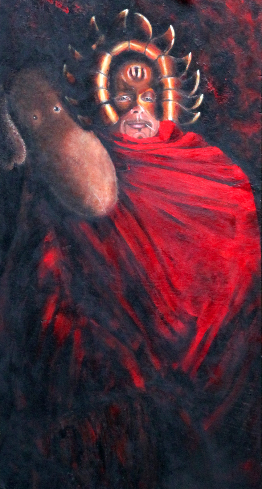 Peinture-Portrait d'un homme vêtu d'une cape rouge avec un élan en peluche sur l'épaule, portant un masque "Roi soleil" par Dominique Evangelisti